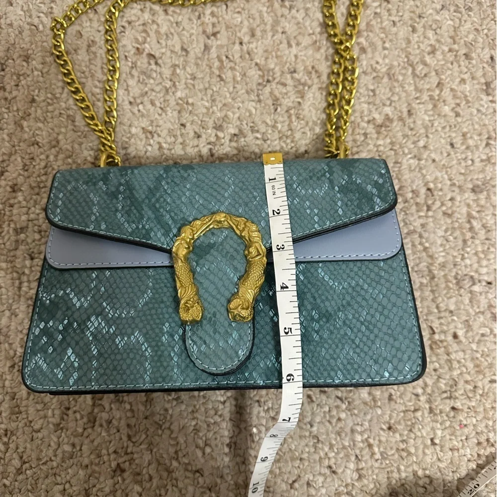 Crossbody or shoulder bag purse